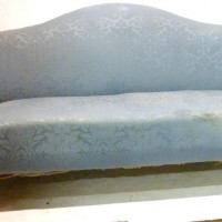      A George III mahogany  hump-back settee  Hammer: £3600 
